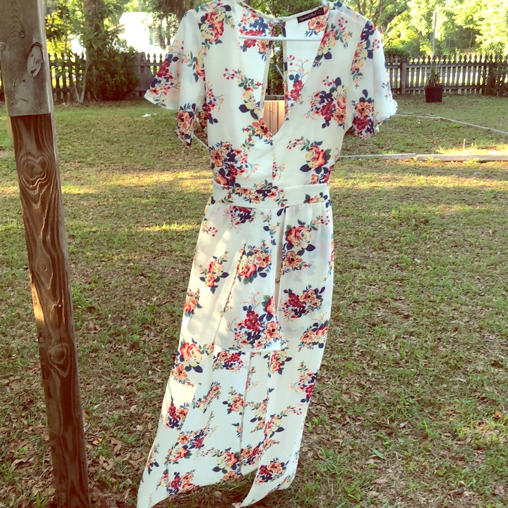 Floral romper - Picture 1 of 8
